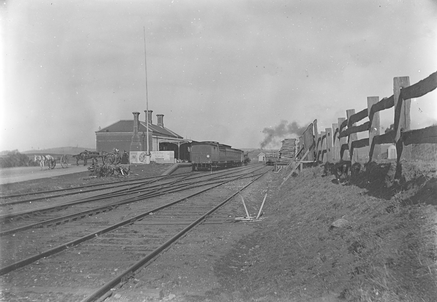 Day-0002-daylesford Railway Station
